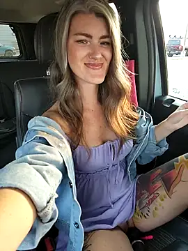 Lilmissvyx online show from September 2025 02:26:02 PM