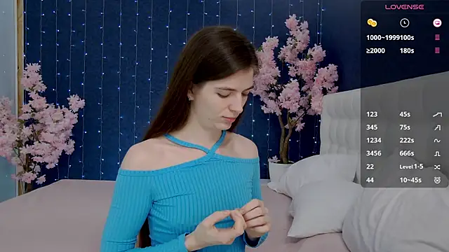 Snapshot of -Mirror-Girl- chatting on March 2025 04:07:01 AM -Mirror-Girl- online show from March 2025 04:07:01 AM