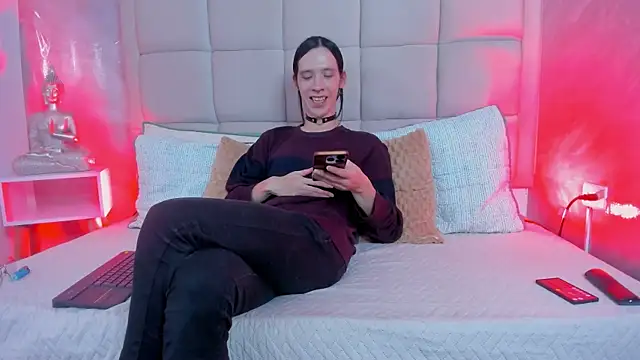 Snapshot of Hecatee_77 chatting on November 2025 07:58:02 PM Hecatee 77 online show from November 2025 07:58:02 PM