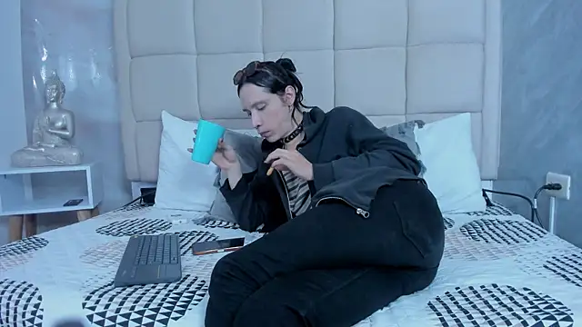 Hecatee 77 online show from January 2026 09:40:02 PM