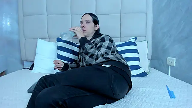 Hecatee 77 online show from March 2026 08:16:02 PM