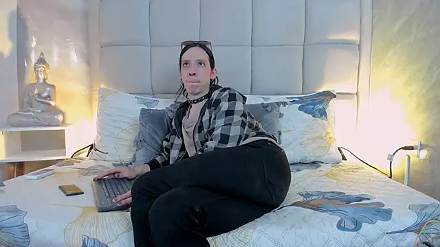 Hecatee 77 online show from January 2026 07:40:01 PM