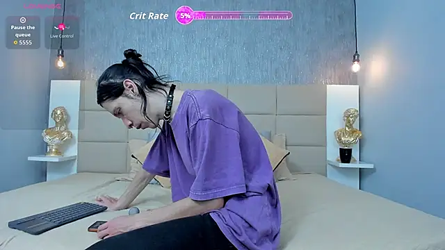 Hecatee 77 online show from April 2026 07:06:02 PM