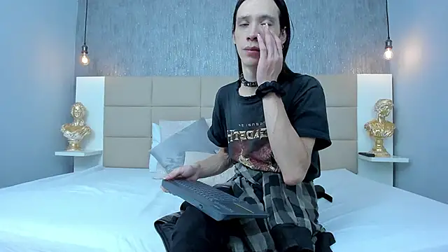 Hecatee 77 online show from March 2026 07:37:02 PM