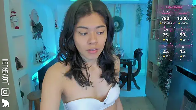 loverubii online show from November 2025 05:44:01 AM