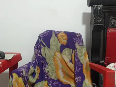 PONSE LATINO online show from October 2025 06:05:01 PM
