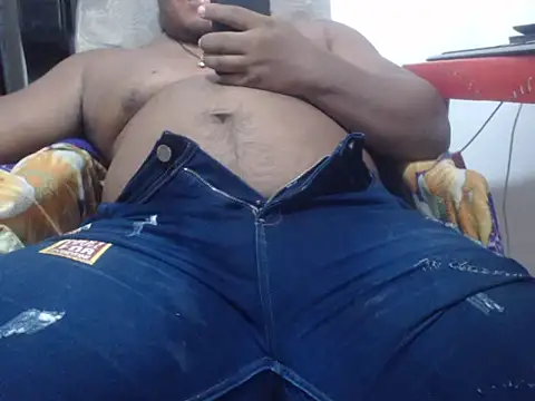 PONSE LATINO online show from February 2026 04:37:01 PM