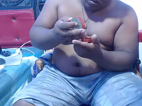 PONSE LATINO online show from November 2025 04:51:01 PM