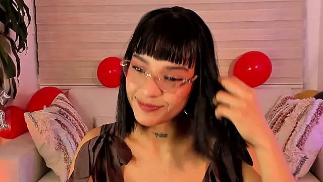Snapshot of ninaa_sky chatting on March 2026 02:05:02 AM ninaa sky online show from March 2026 02:05:02 AM