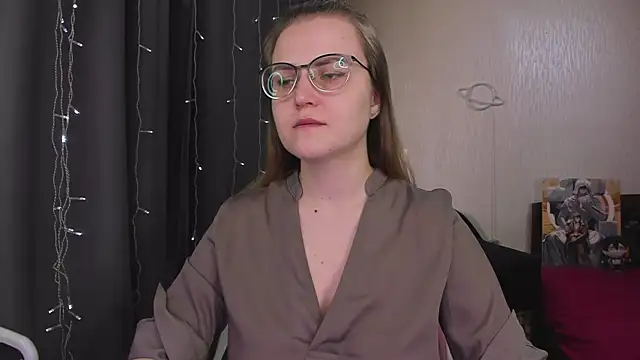 Snapshot of MissBrightShine chatting on February 2026 10:37:01 AM MissBrightShine online show from February 2026 10:37:01 AM