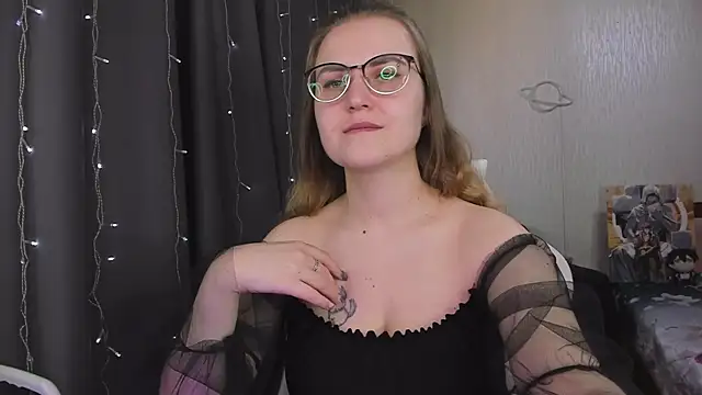 MissBrightShine online show from March 2026 11:06:01 AM