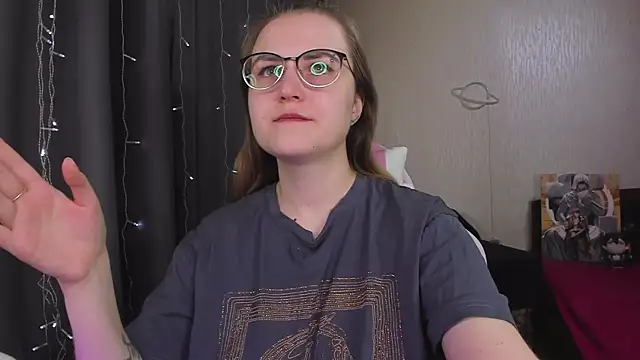 Snapshot of MissBrightShine chatting on February 2026 10:45:02 AM MissBrightShine online show from February 2026 10:45:02 AM