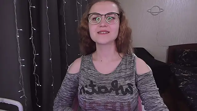 MissBrightShine online show from March 2025 12:26:01 PM