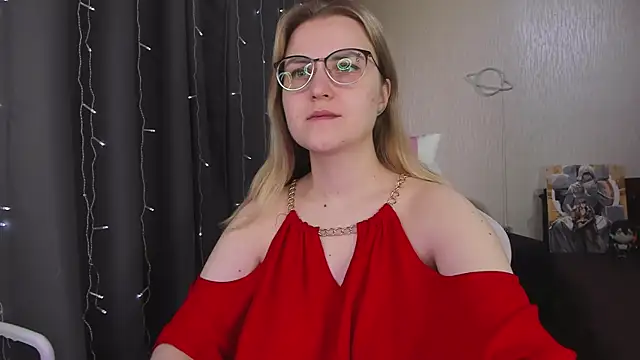 MissBrightShine online show from April 2026 12:18:02 PM