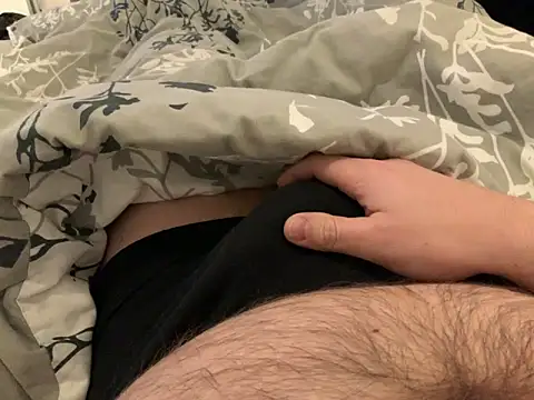 Benni81nrw online show from February 2026 04:28:01 PM