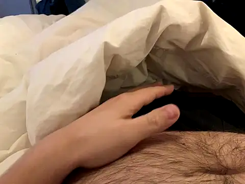 Benni81nrw online show from December 2025 03:25:01 PM