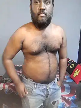 Rayansmith  online show from November 2025 11:48:02 PM