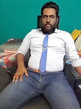 Rayansmith  online show from February 2026 11:37:02 PM