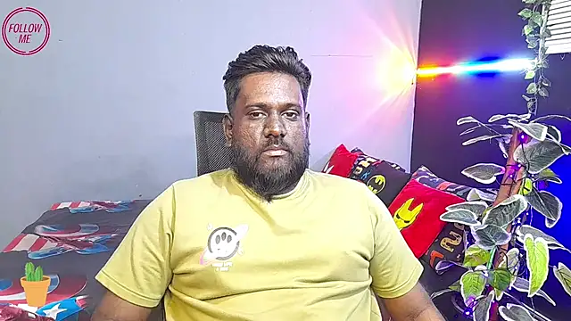 Rayansmith  online show from January 2026 01:43:02 AM