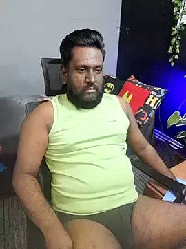 Rayansmith  online show from November 2025 06:28:01 AM