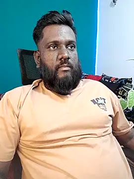 Rayansmith  online show from April 2026 10:00:01 PM