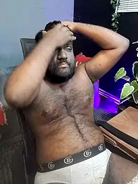 Rayansmith  online show from October 2025 10:21:01 PM