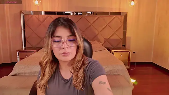 LisaMonroe  online show from September 2025 08:19:01 PM