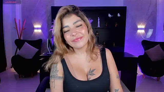 LisaMonroe  online show from February 2025 12:27:02 PM