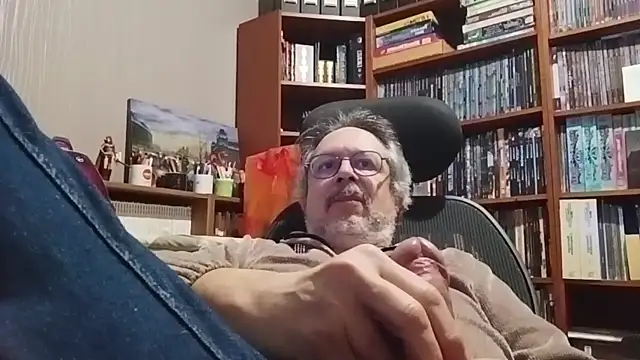 Mandra is a whore online show from October 2025 09:46:01 PM