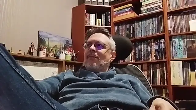 Mandra is a whore online show from November 2025 10:20:02 PM