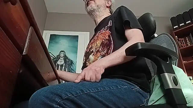 Mandra is a whore online show from November 2025 08:51:01 AM