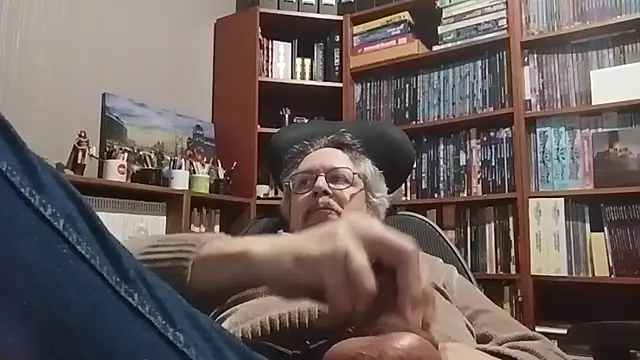 Mandra is a whore online show from October 2025 11:00:02 PM