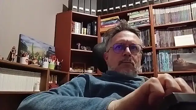 Mandra is a whore online show from November 2025 10:30:01 PM