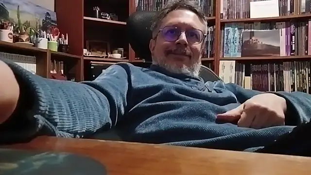 Mandra is a whore online show from December 2025 08:04:02 PM