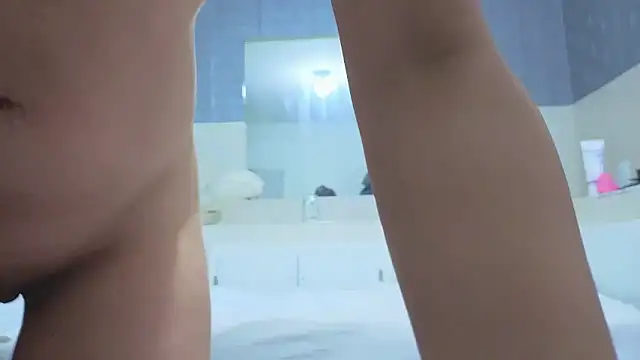 MIYAMOTO MARINA online show from November 2025 01:14:02 PM