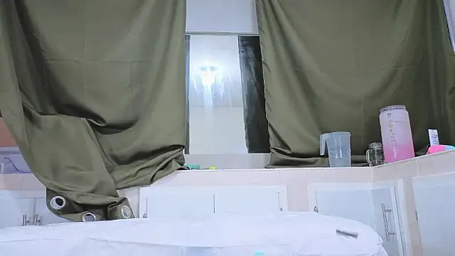 MIYAMOTO MARINA online show from September 2025 02:33:01 PM