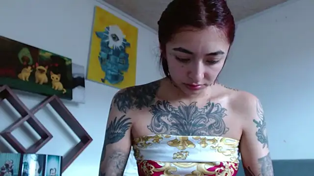 ZoeBakers  online show from November 2025 04:23:01 PM