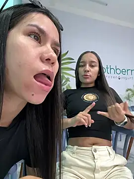 Snapshot of dominantandsubmissiveshow chatting on February 2025 02:49:02 PM dominantandsubmissiveshow online show from February 2025 02:49:02 PM