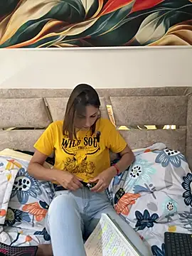 letiziia sky1 online show from February 2026 05:46:01 PM