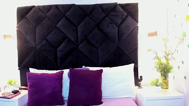 letiziia sky1 online show from March 2026 08:22:01 PM