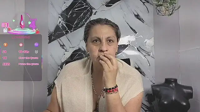 Snapshot of merlyna_goldens chatting on September 2025 11:16:01 PM merlyna goldens online show from September 2025 11:16:01 PM
