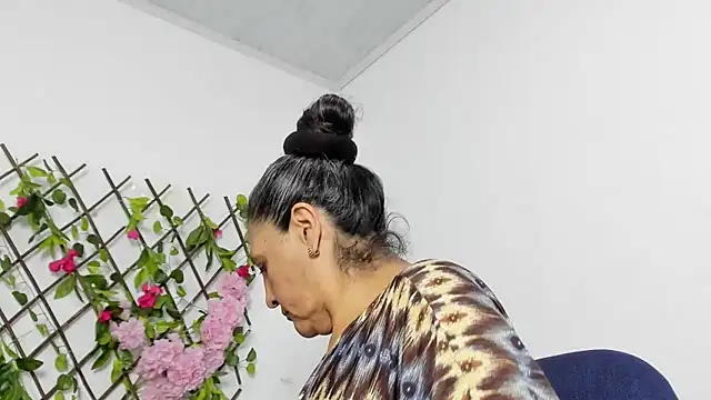 merlyna goldens online show from December 2025 11:25:02 PM