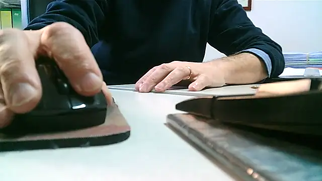 Gregcam online show from December 2024 09:39:02 AM