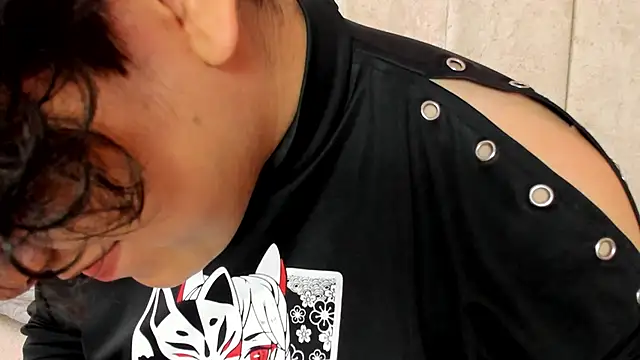 Snapshot of Satuurn_ chatting on February 2025 03:52:01 PM Satuurn online show from February 2025 03:52:01 PM