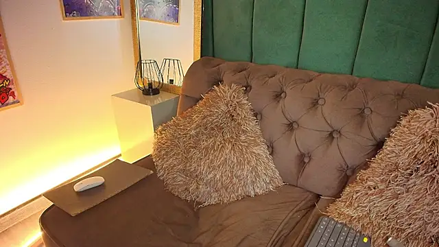 Snapshot of Satuurn_ chatting on February 2026 02:41:02 PM Satuurn online show from February 2026 02:41:02 PM