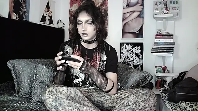 kiiler queen online show from May 2026 07:33:02 PM