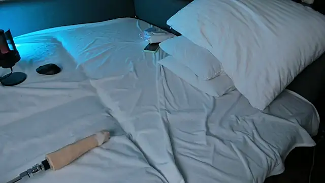 Snapshot of jannemary chatting on November 2025 11:32:02 PM jannemary online show from November 2025 11:32:02 PM