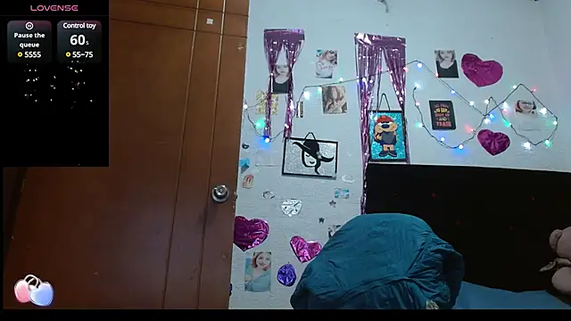 Saray extrovert  online show from February 2025 06:00:01 AM