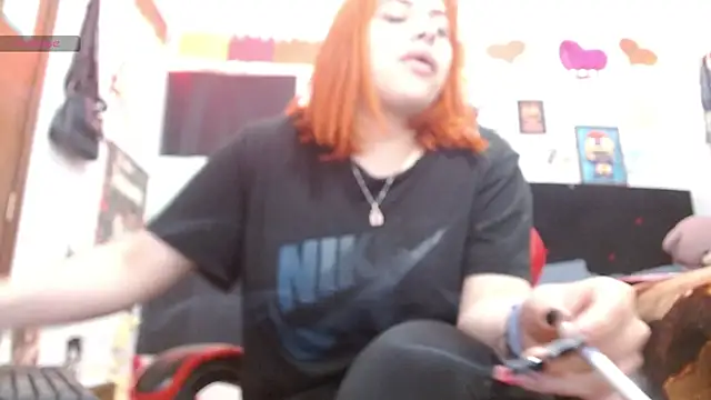 Snapshot of Saray_extrovert_ chatting on May 2026 04:21:01 AM Saray extrovert online show from May 2026 04:21:01 AM