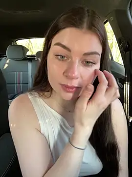 EllyNora online show from March 2026 04:07:01 PM